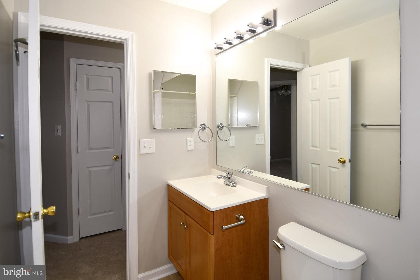 15719 Lansdale Place photo 32