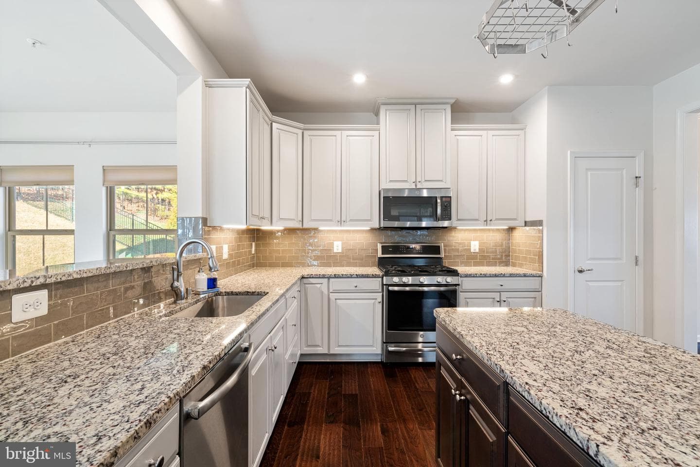2044 Scarlet Pine Road photo 17