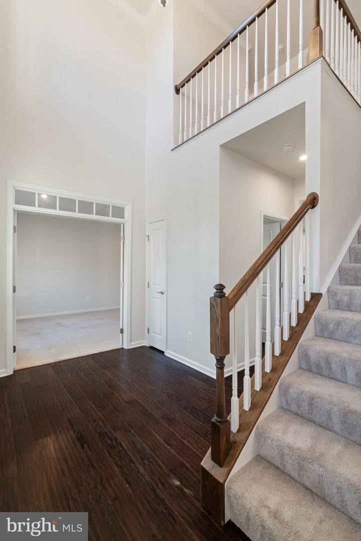 2044 Scarlet Pine Road photo 3