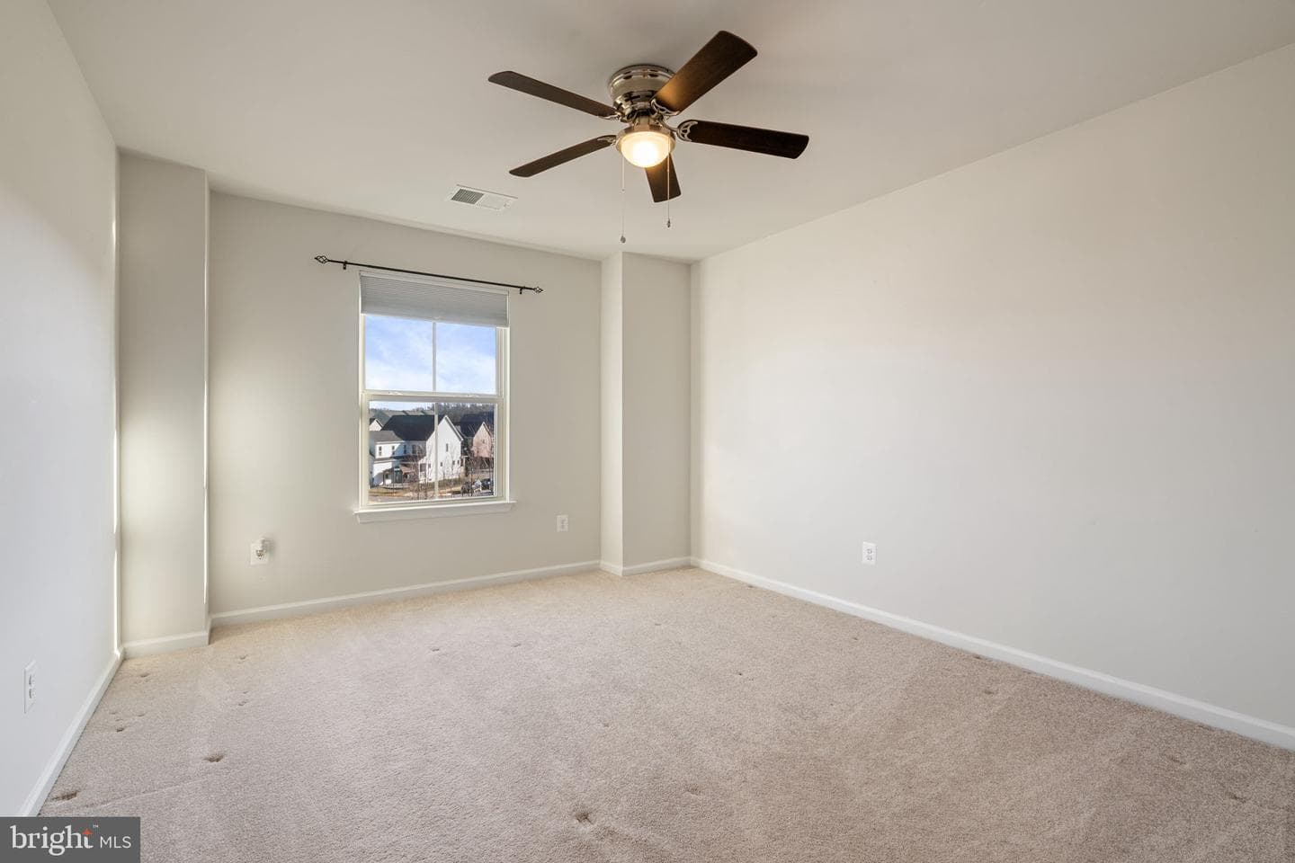 2044 Scarlet Pine Road photo 34