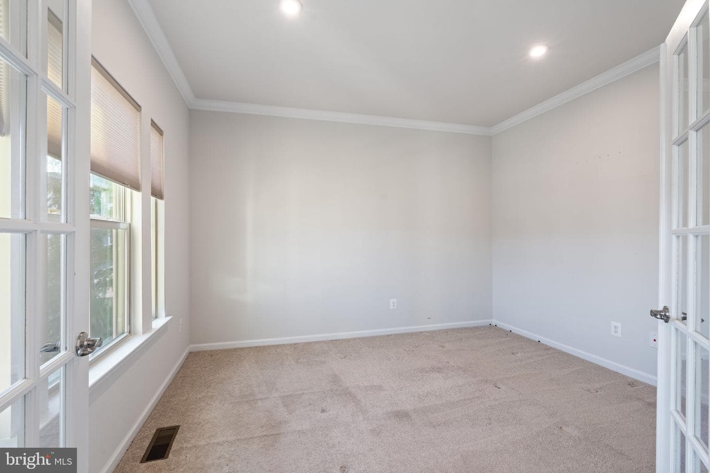 2044 Scarlet Pine Road photo 5