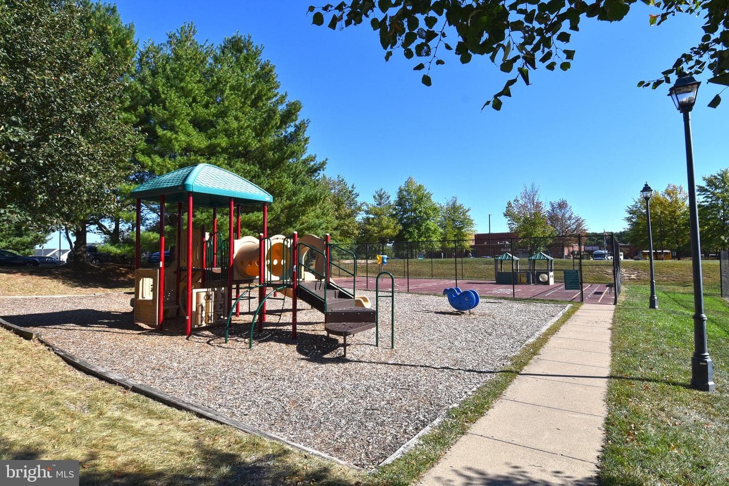 2697 McGuffeys Court photo 45