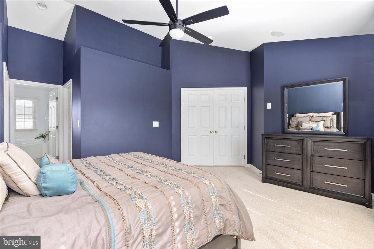18009 Densworth Mews photo 18