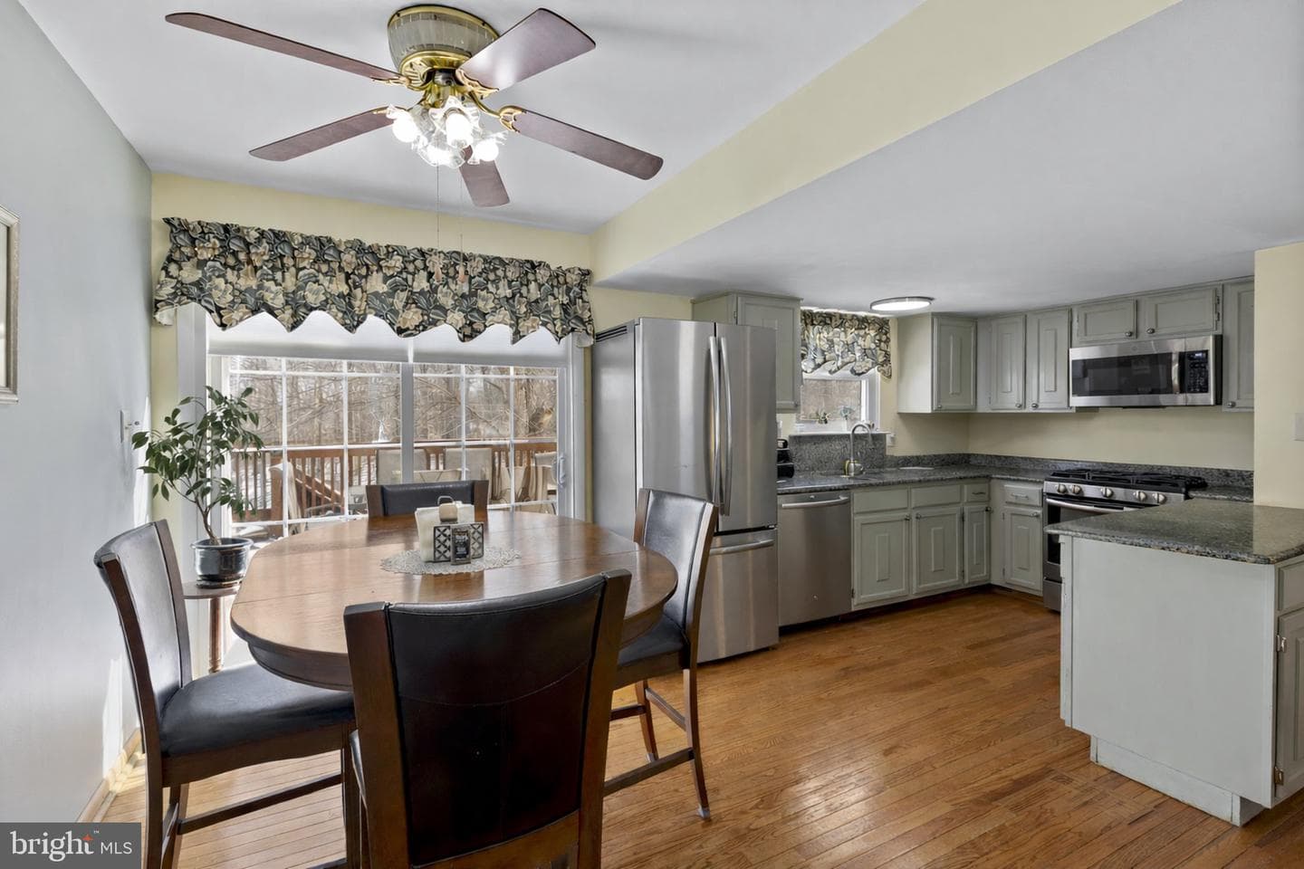 5897 Penacle Court photo 10