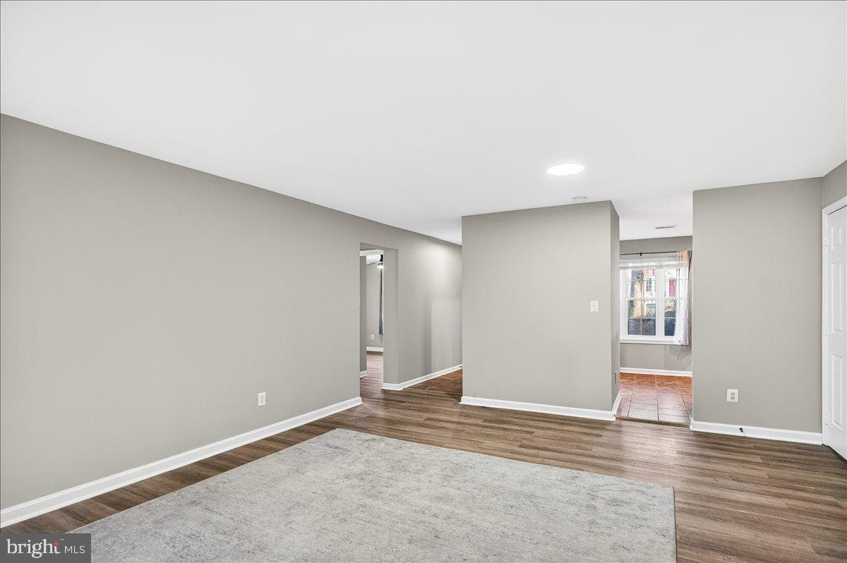 16294 Taconic Circle photo 10