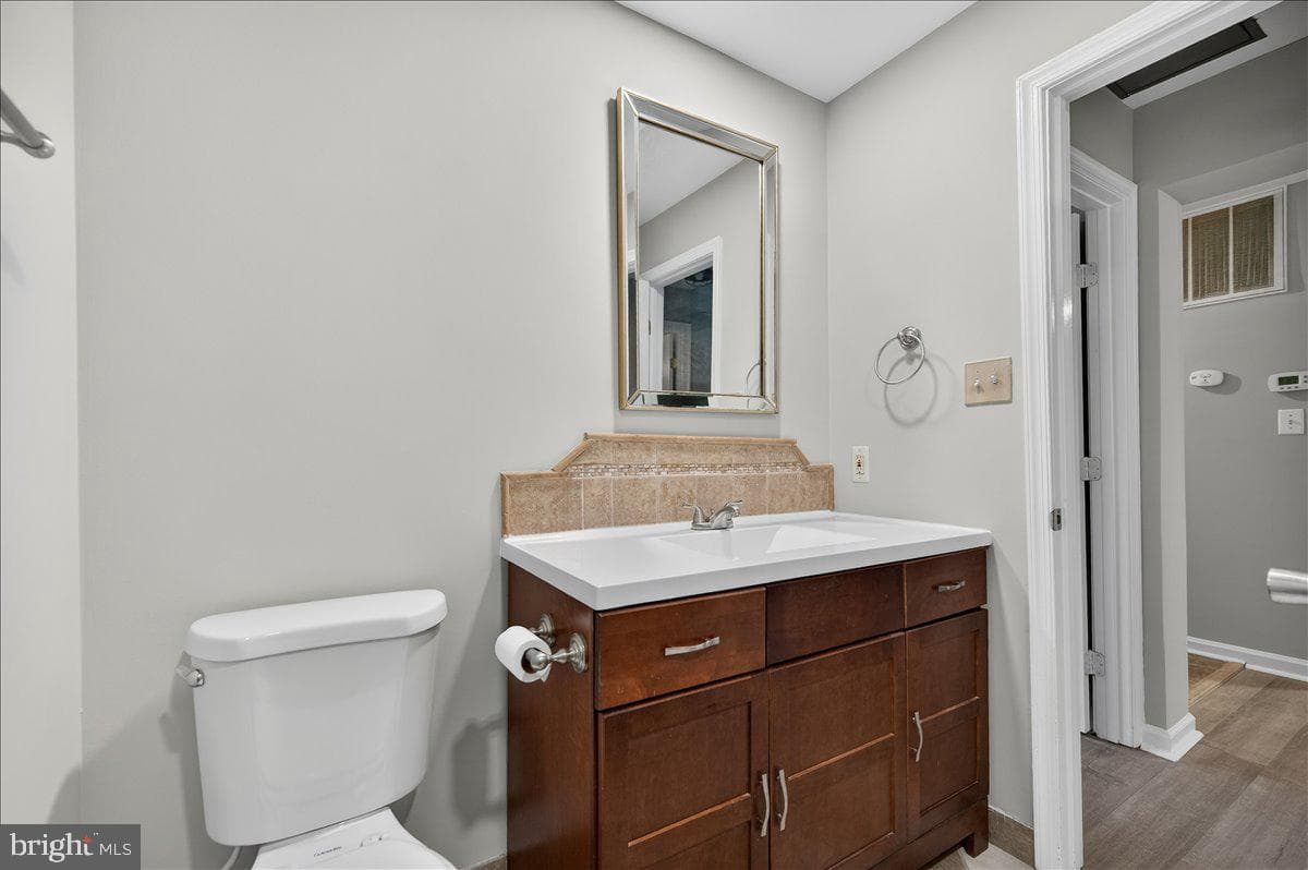 16294 Taconic Circle photo 18