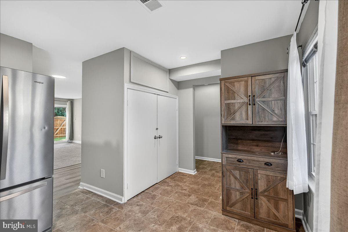 16294 Taconic Circle photo 7