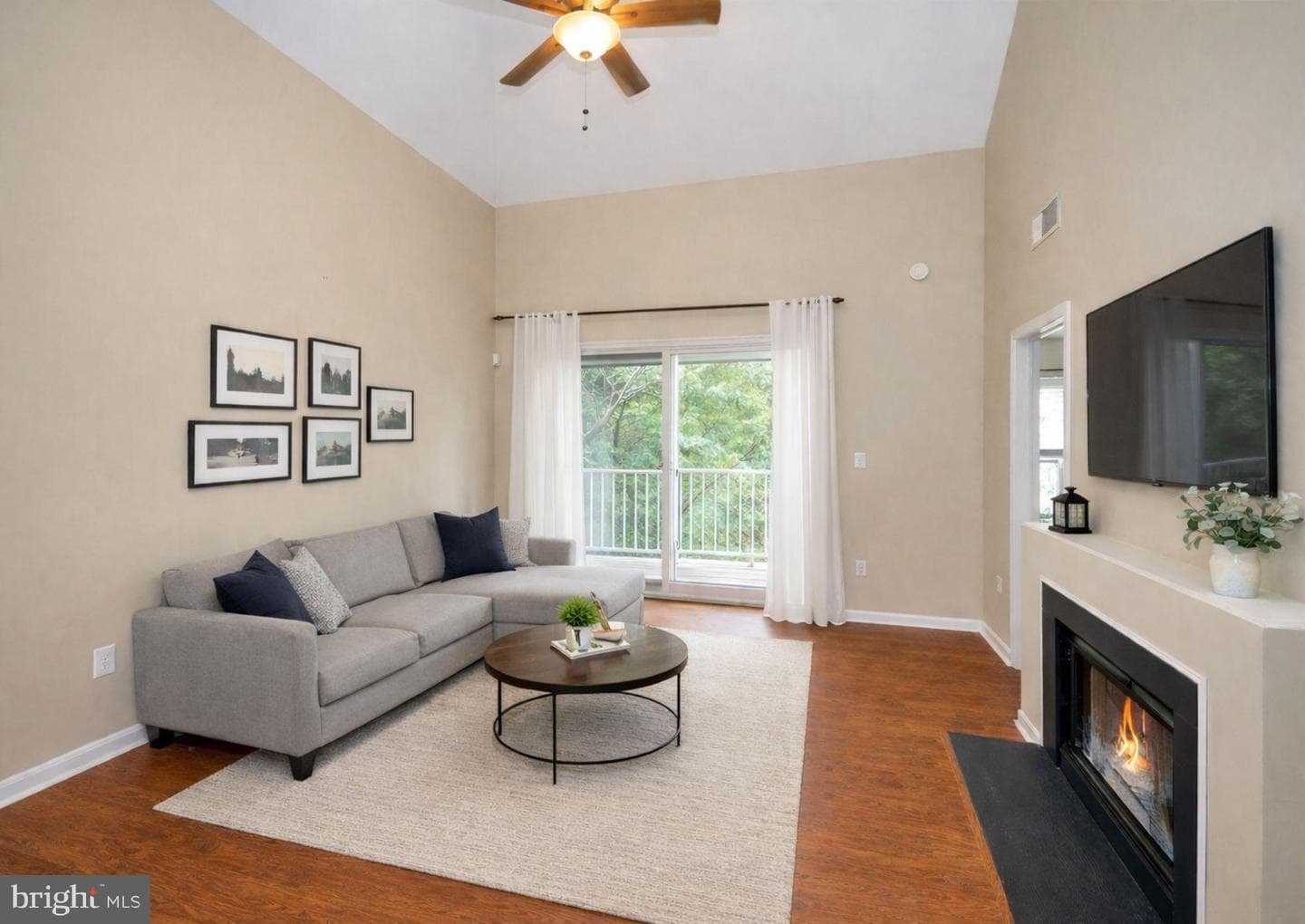 1067 Gardenview Loop #302 photo 23