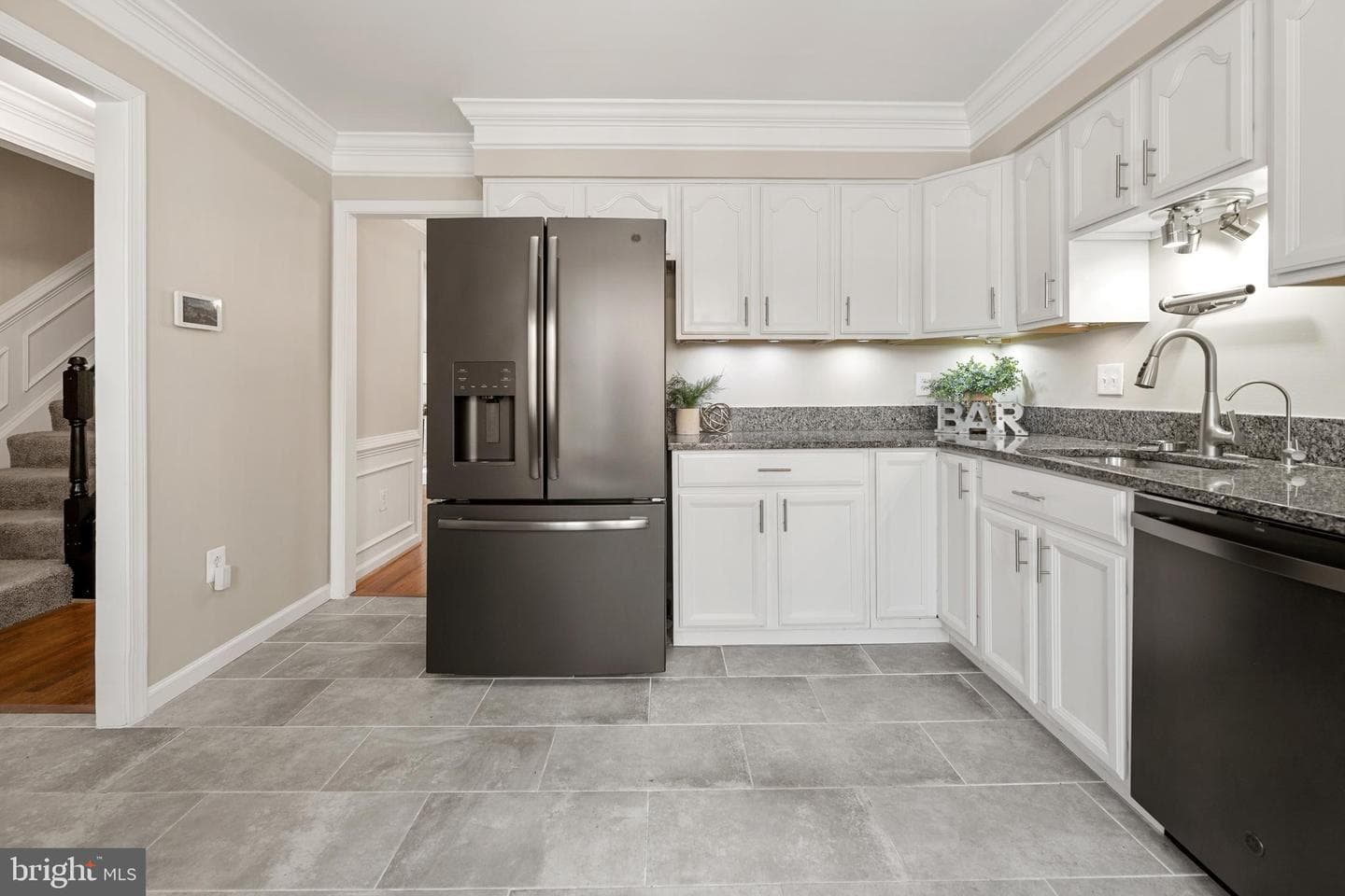 3091 Tecumseh Court photo 8