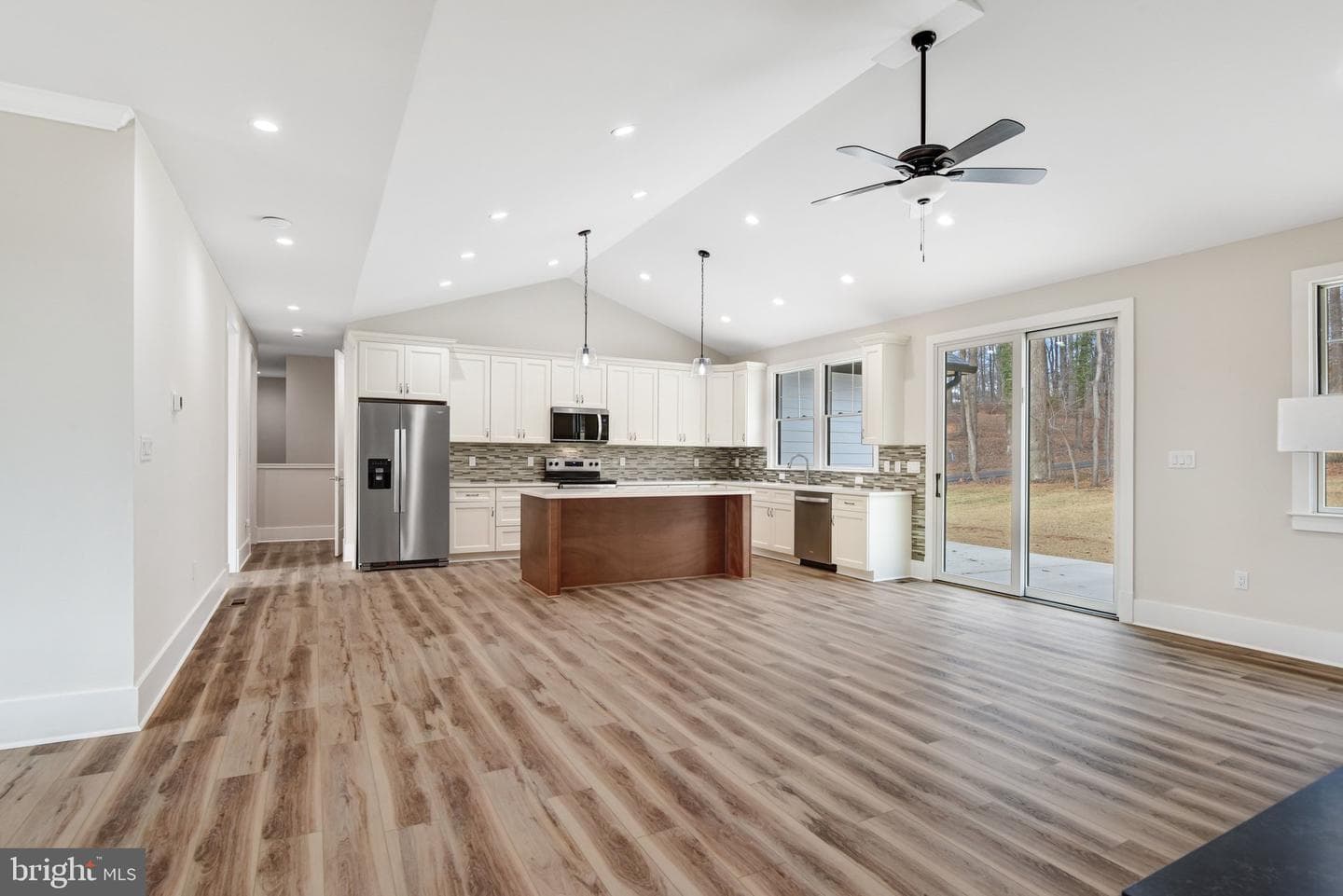 16220 Waterfall Road photo 10