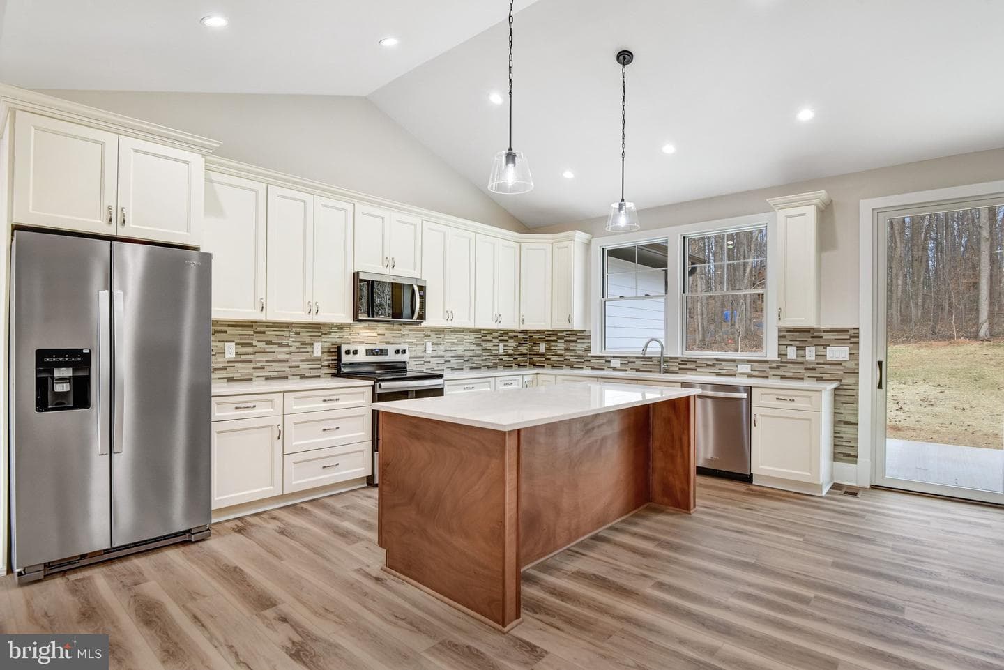 16220 Waterfall Road photo 12