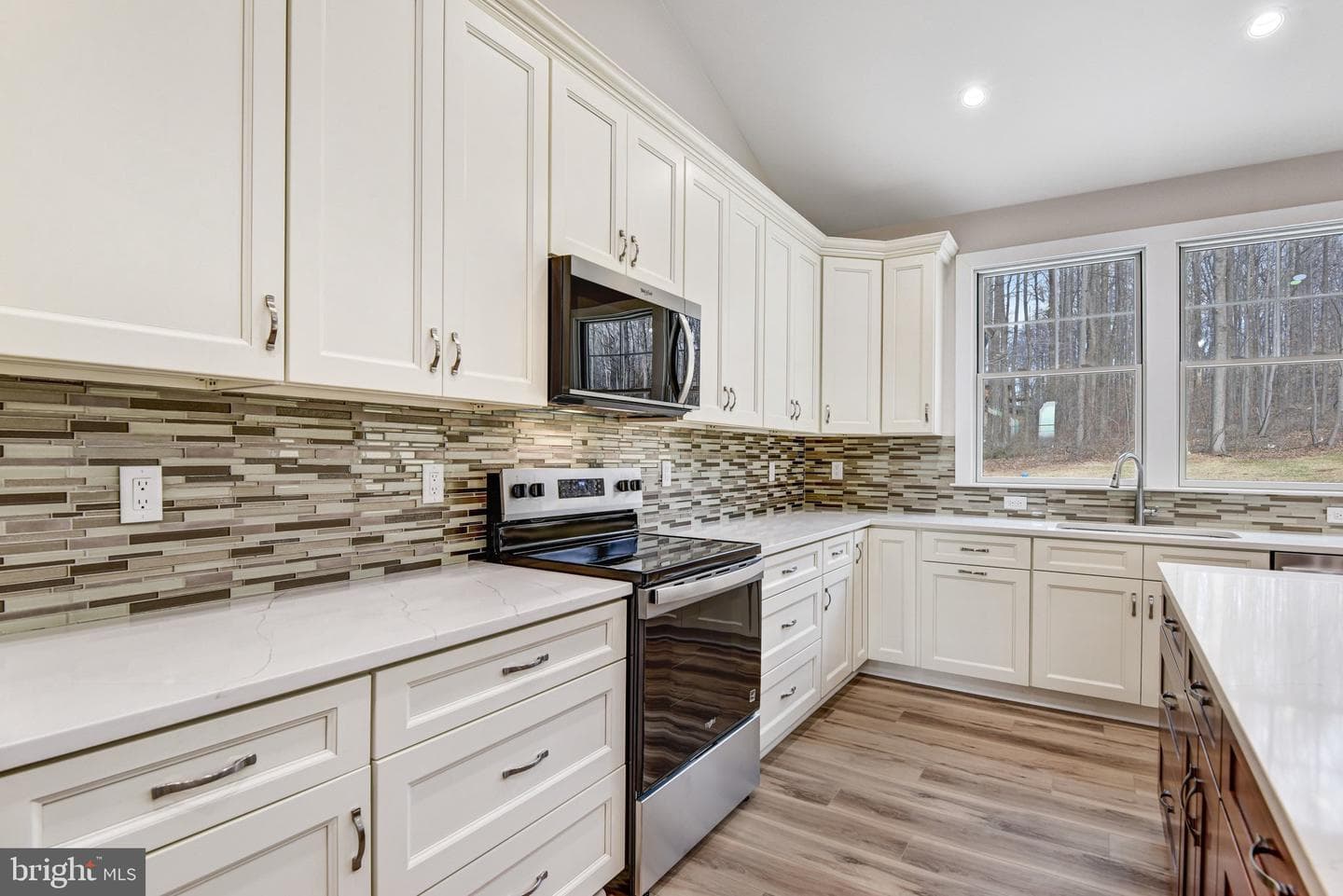 16220 Waterfall Road photo 13