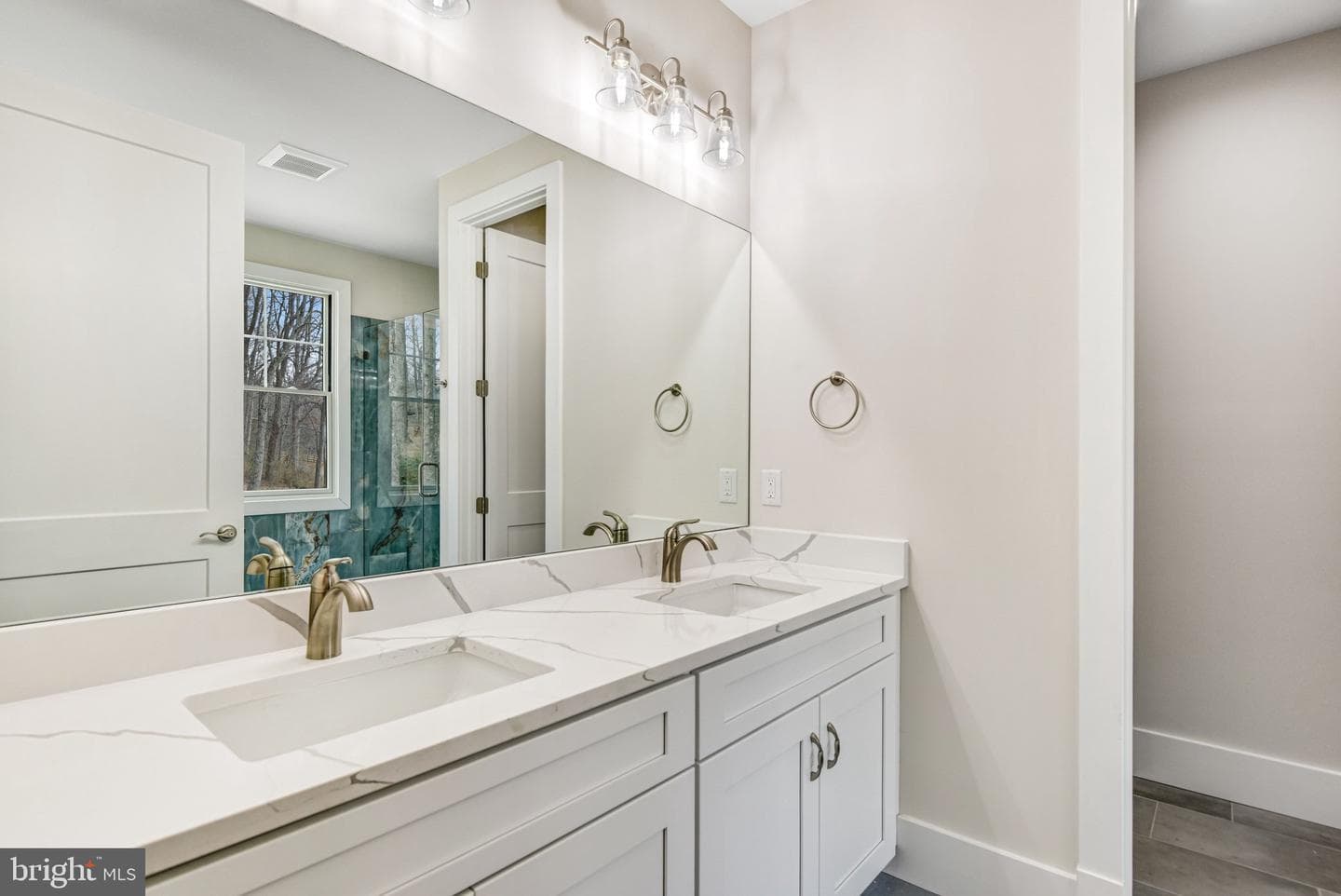 16220 Waterfall Road photo 21