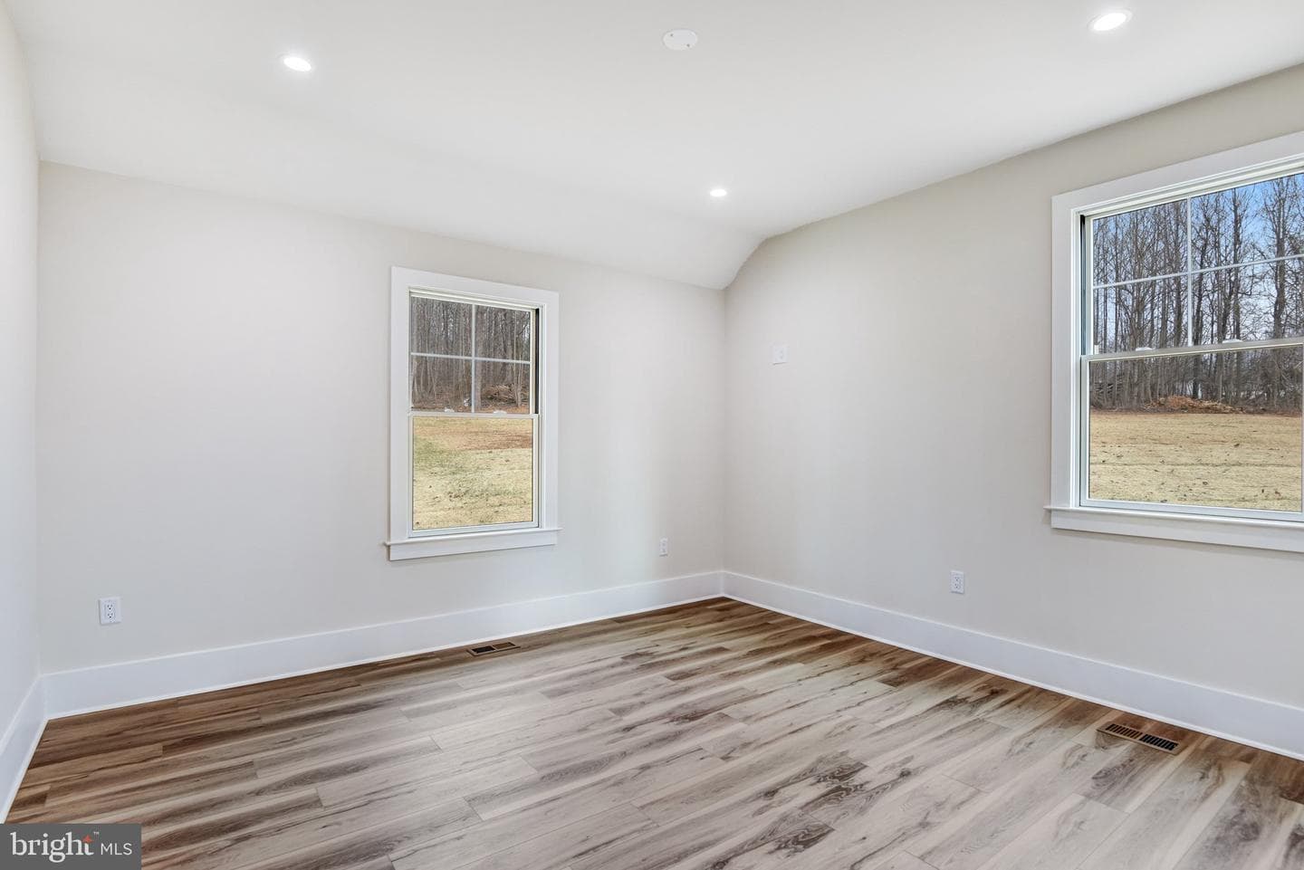 16220 Waterfall Road photo 27