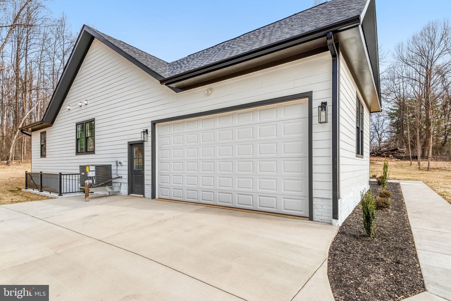 16220 Waterfall Road photo 40