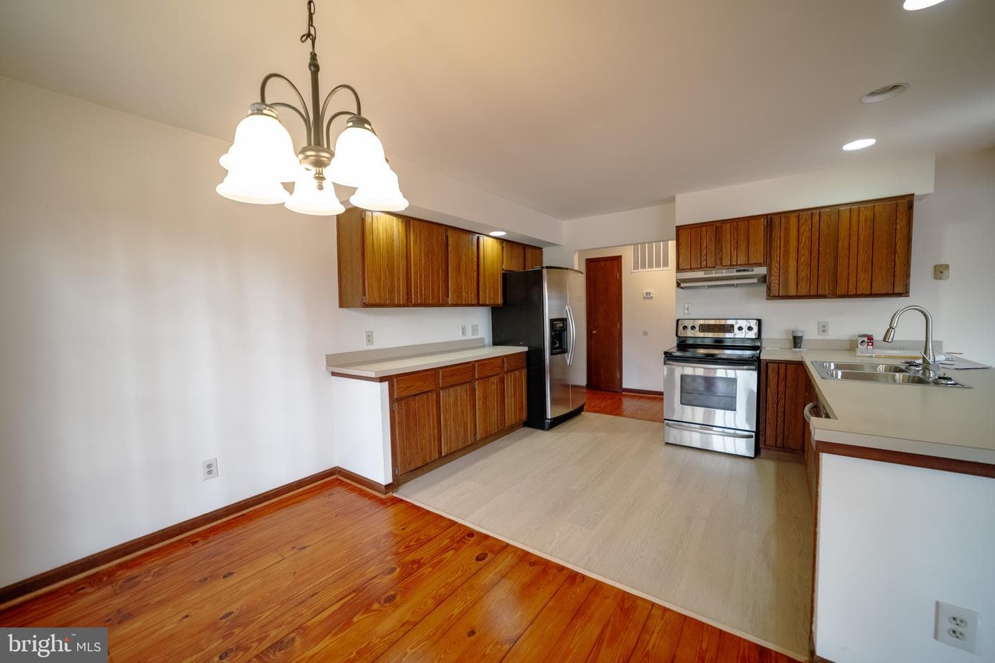 10754 Lake Forest Drive photo 22