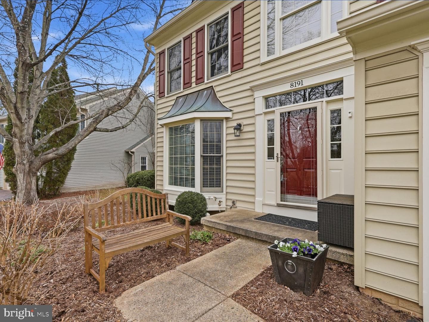 8191 Lone Oak Court photo 4