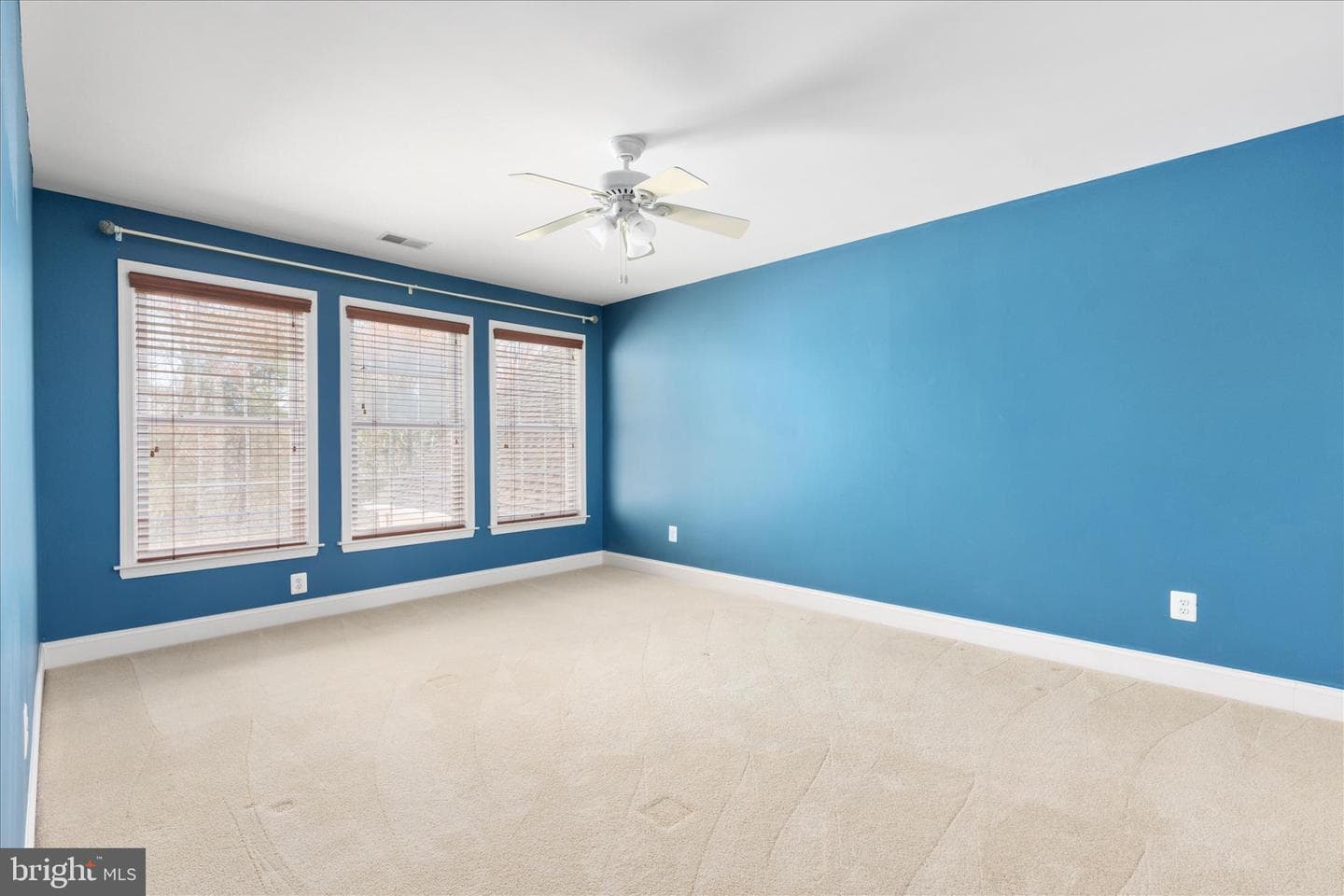 5711 Amelia Springs Circle photo 40
