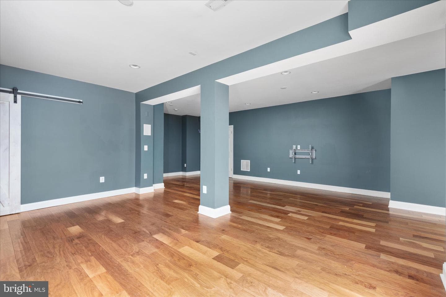 5711 Amelia Springs Circle photo 46