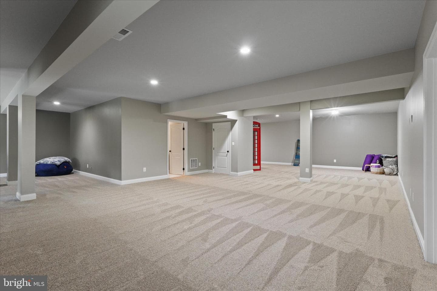 5806 Waterloo Bridge Circle photo 53