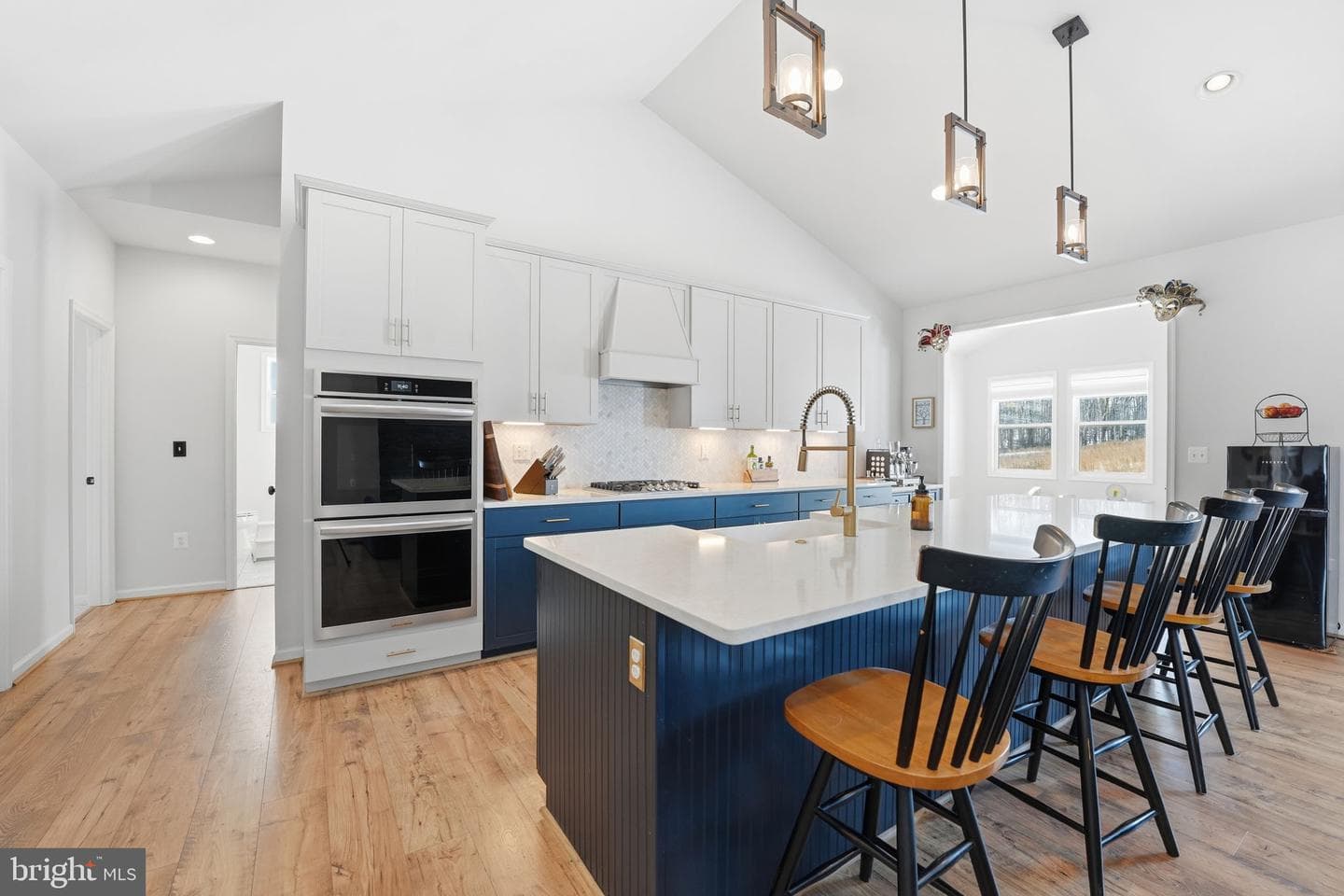 10580 Manley Road photo 15