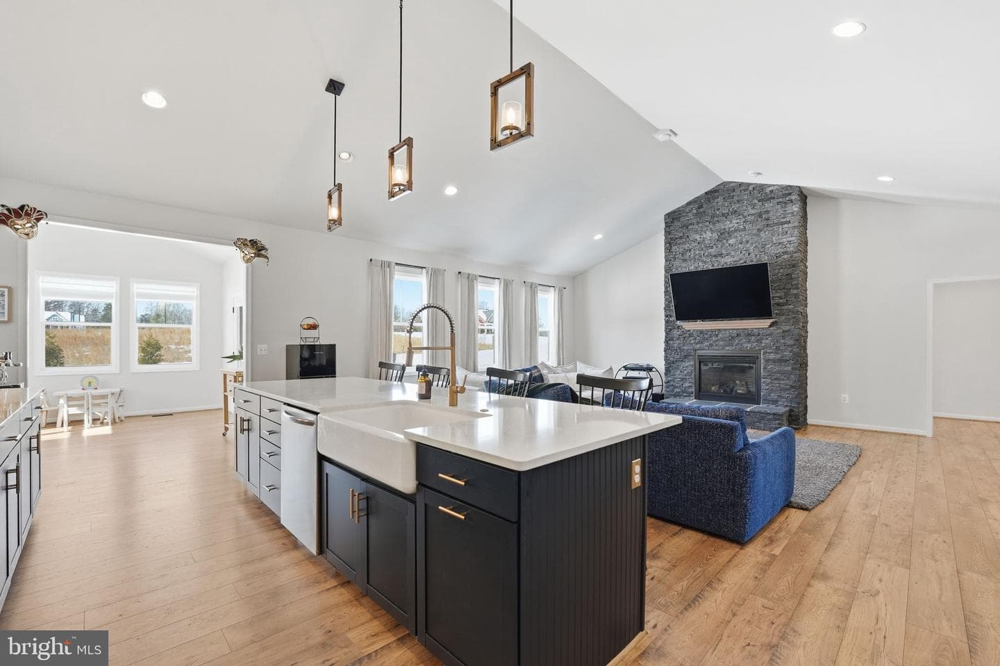 10580 Manley Road photo 18