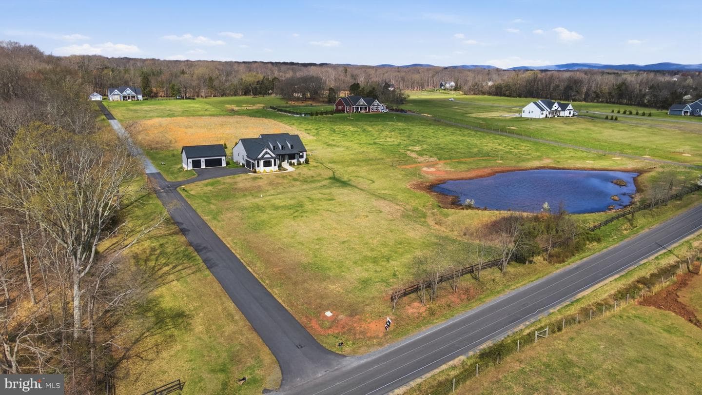 10580 Manley Road photo 3