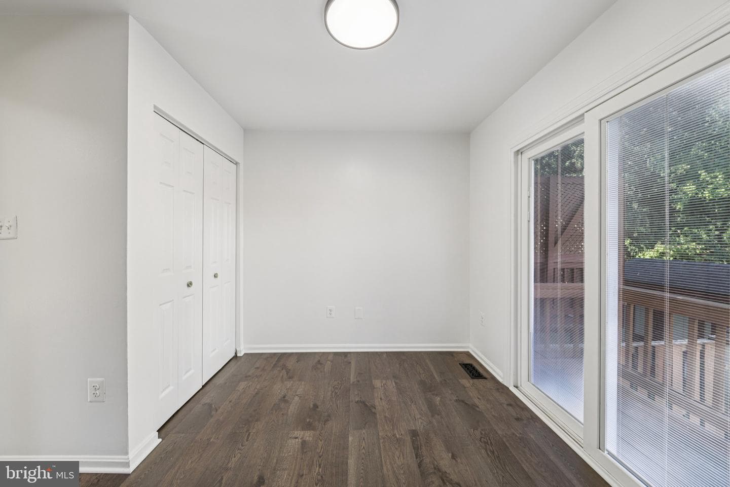 5154 Meeting Place photo 10