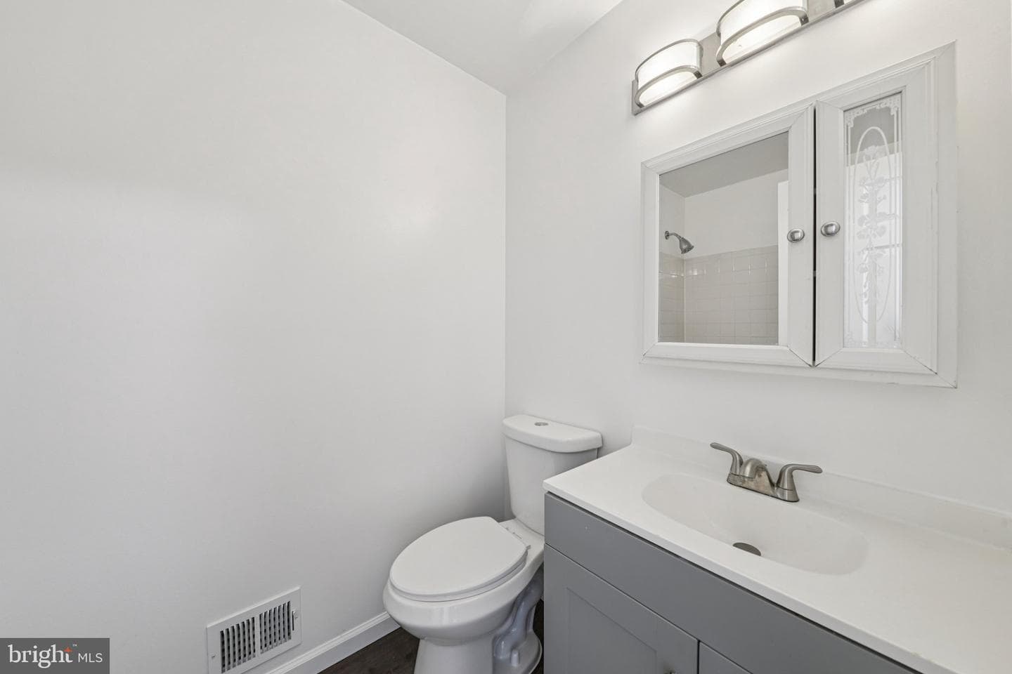 5154 Meeting Place photo 22