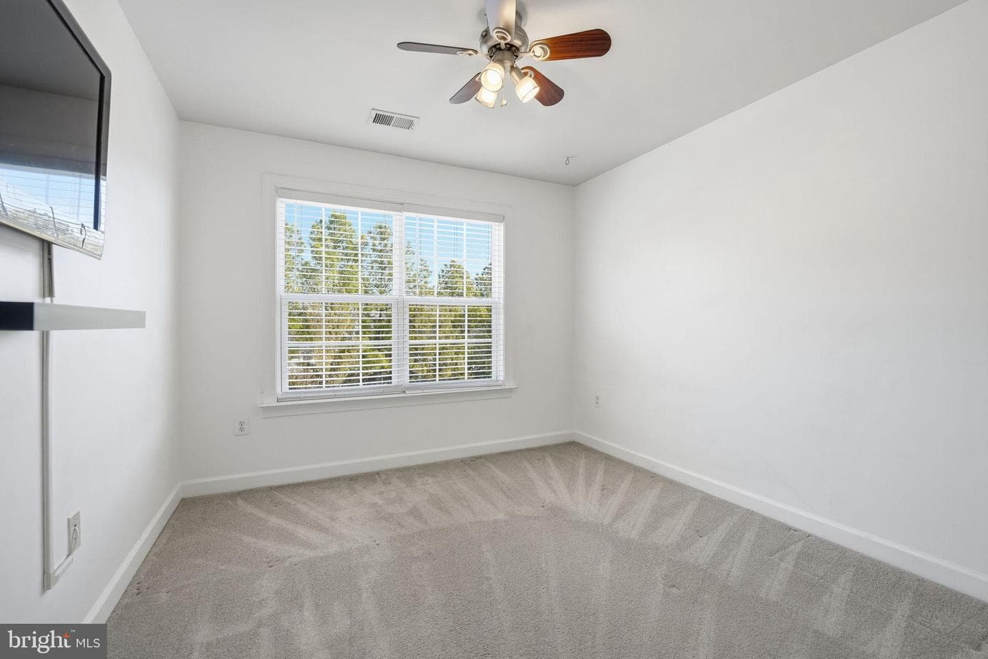 6086 Popes Creek photo 22