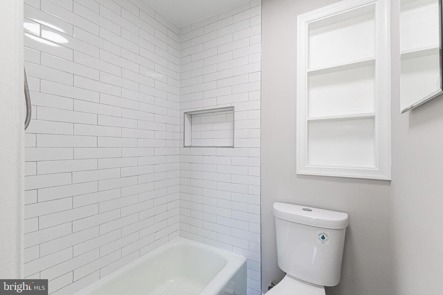 1427 Admiral Drive photo 14