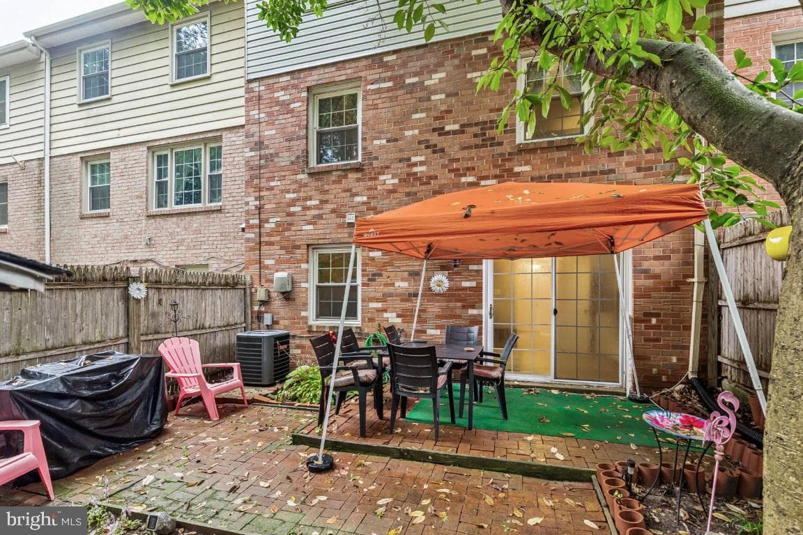 1427 Admiral Drive photo 24