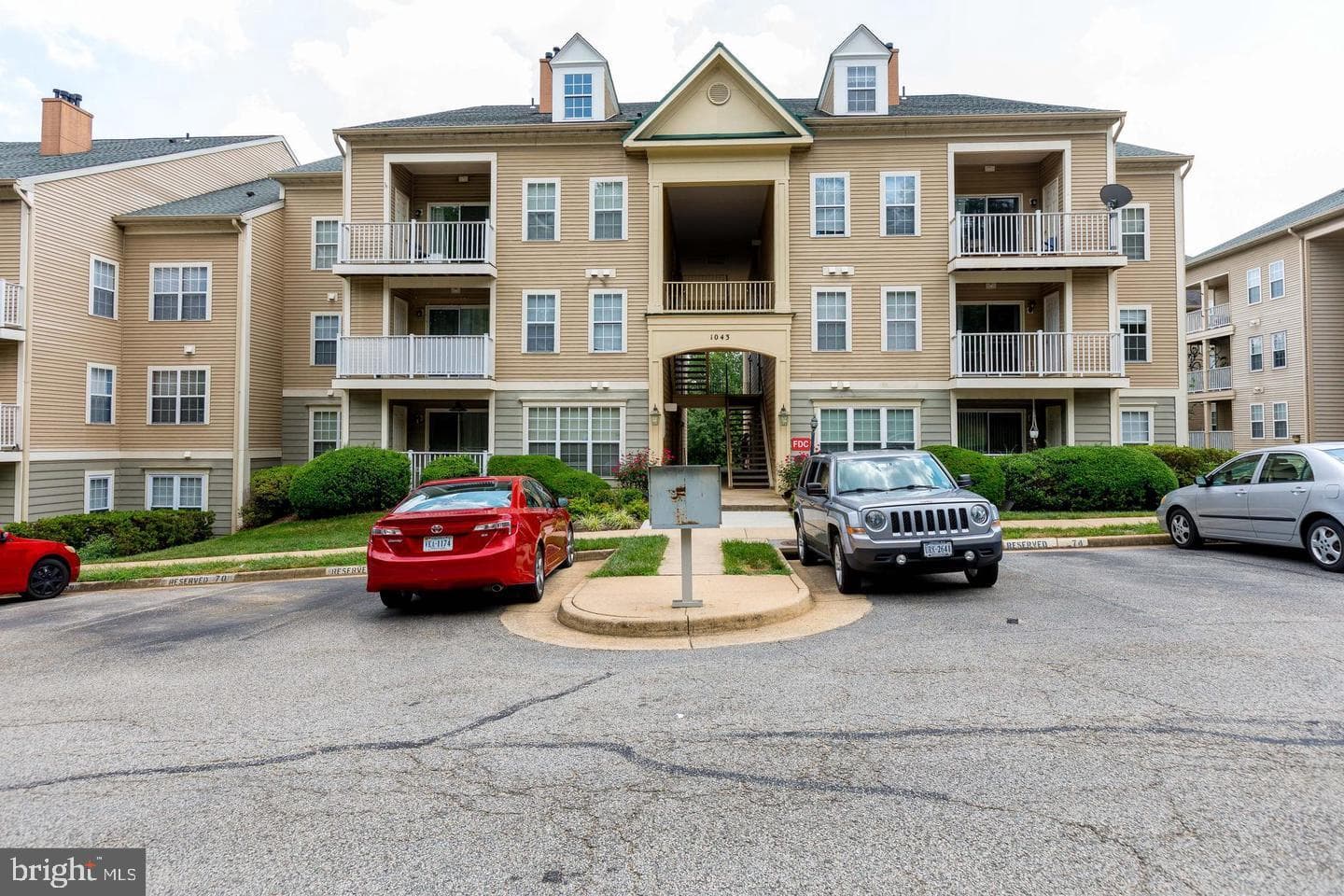 1043 Gardenview Loop #203, Woodbridge