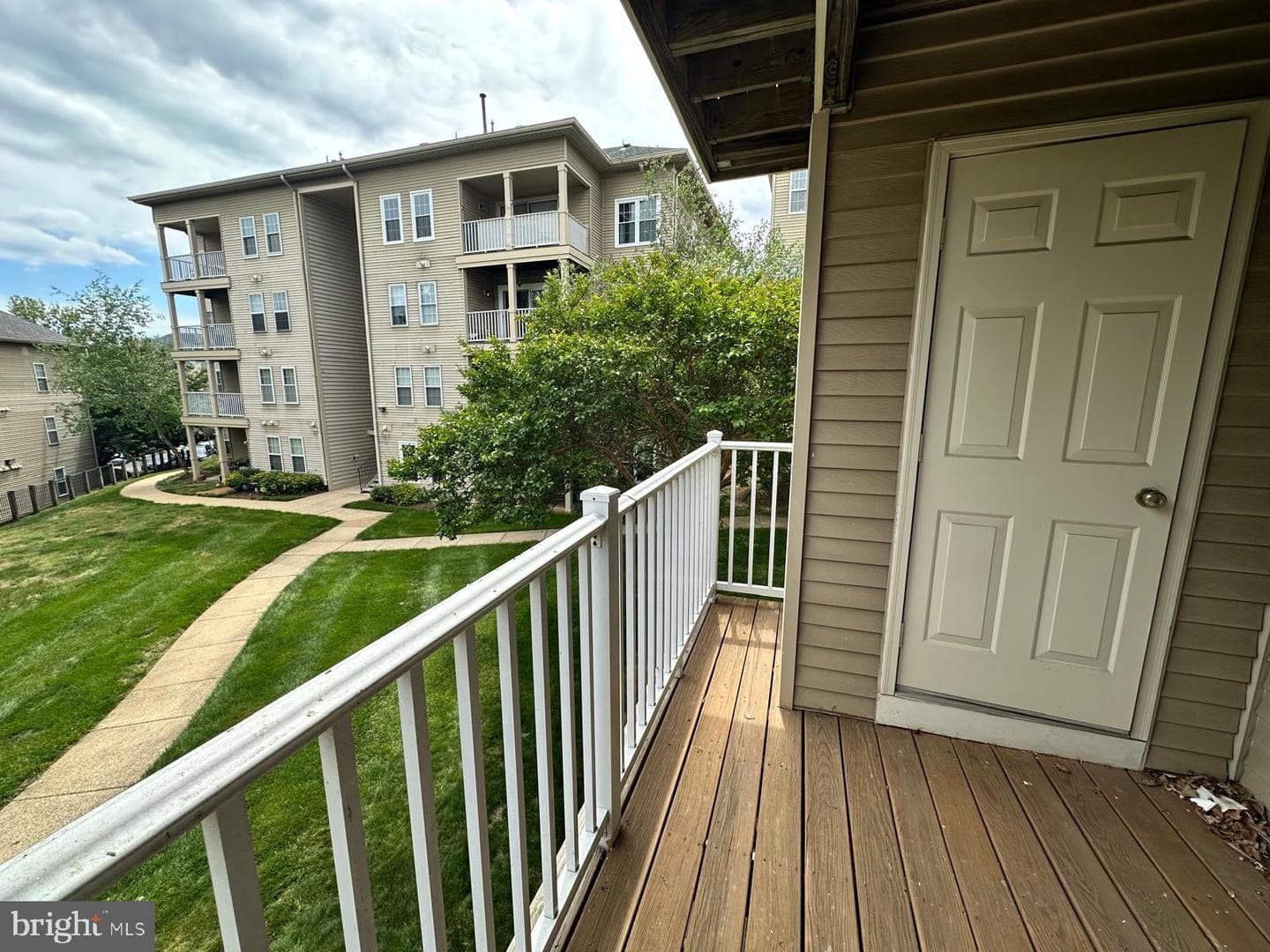 1043 Gardenview Loop #203, Woodbridge