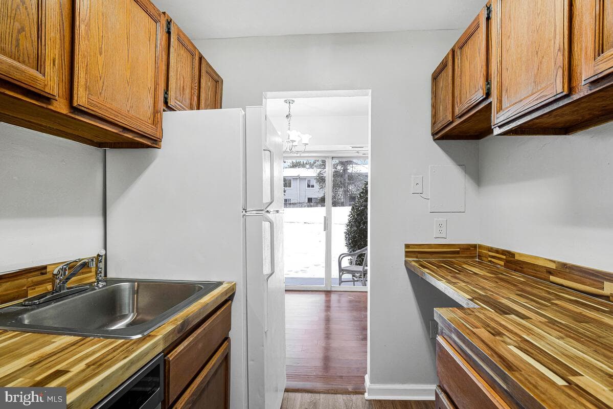 1604 Renate Drive #104 photo 10