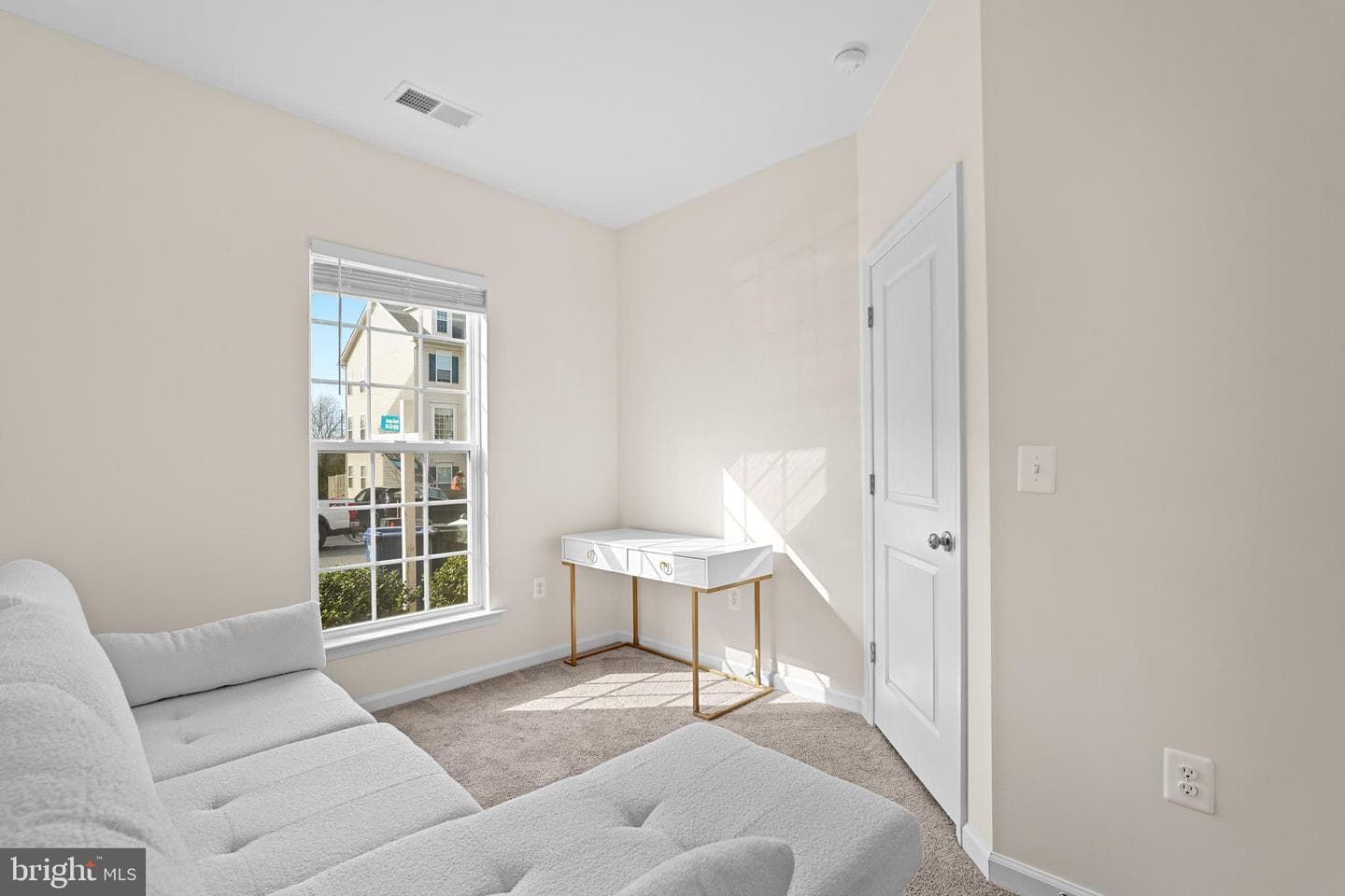8261 Knight Station Way photo 5