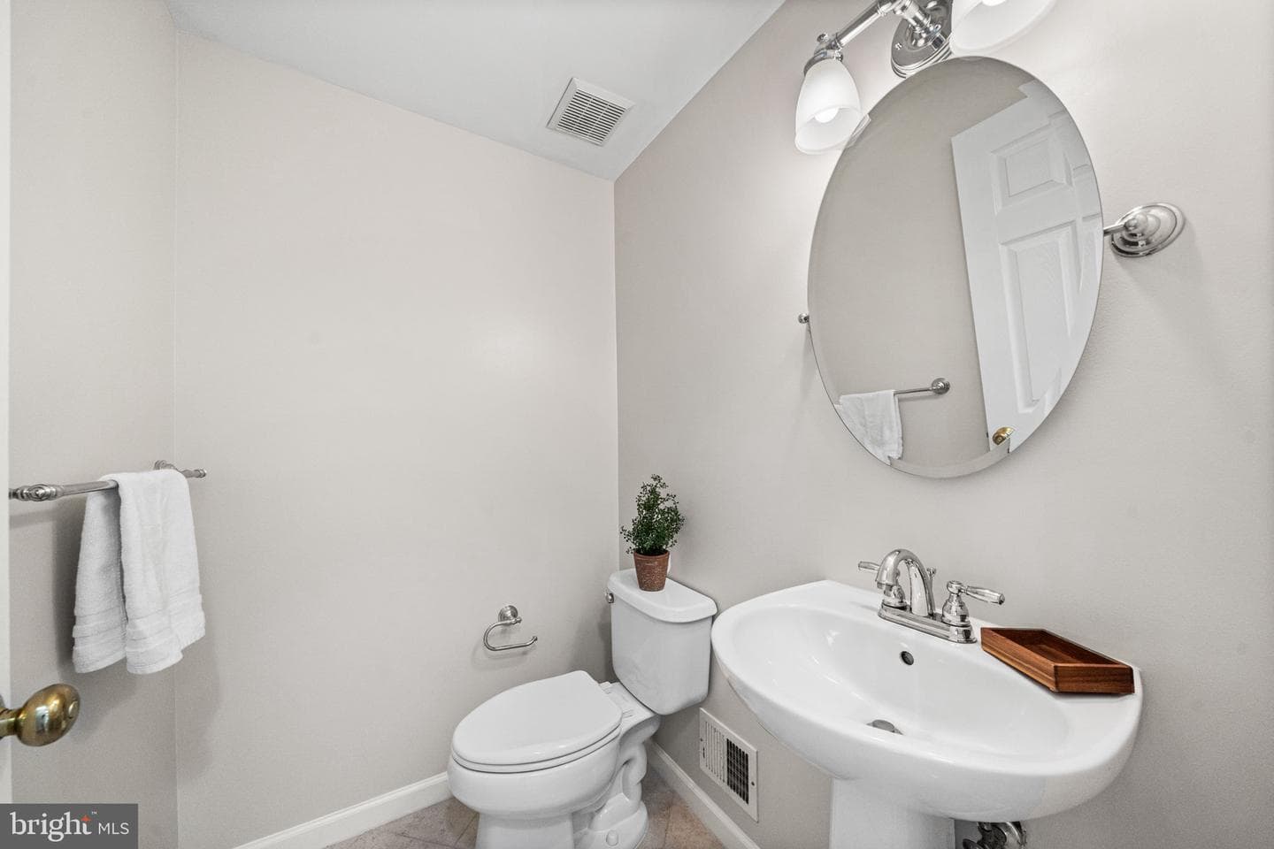 11525 Bertram Street photo 20