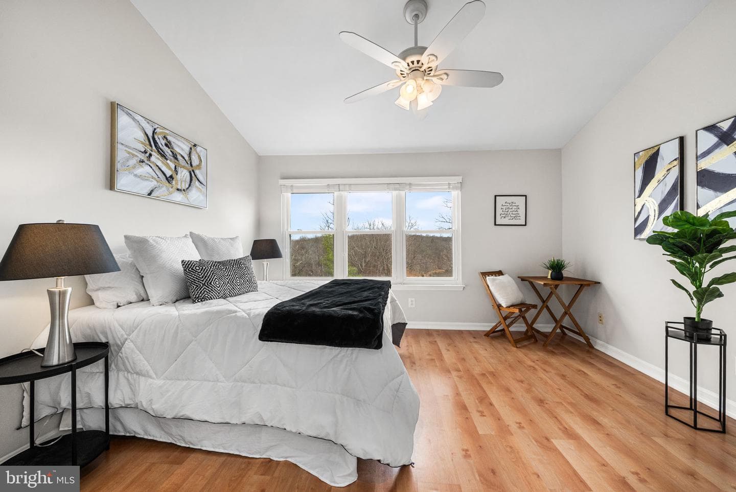 11525 Bertram Street photo 28