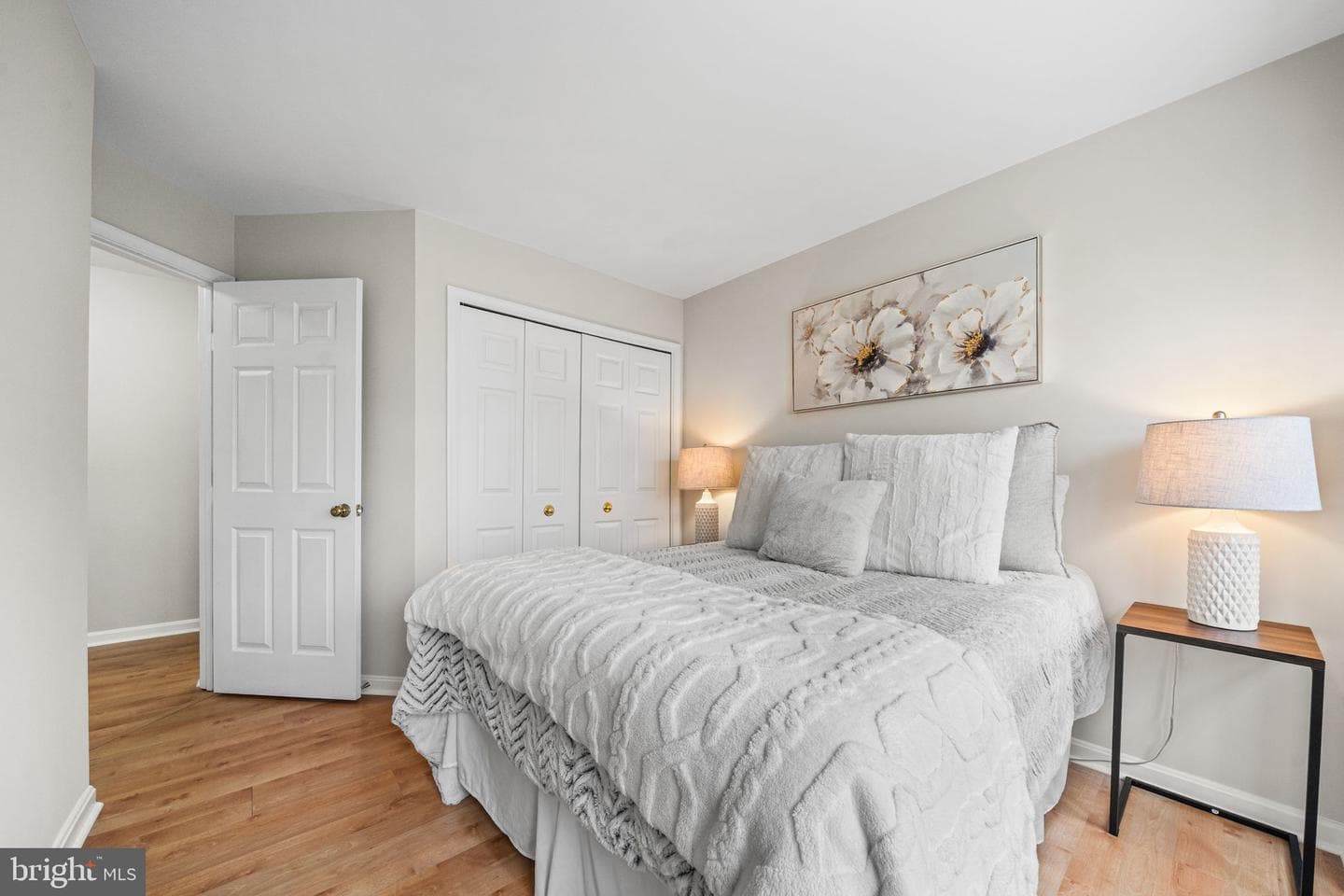 11525 Bertram Street photo 43