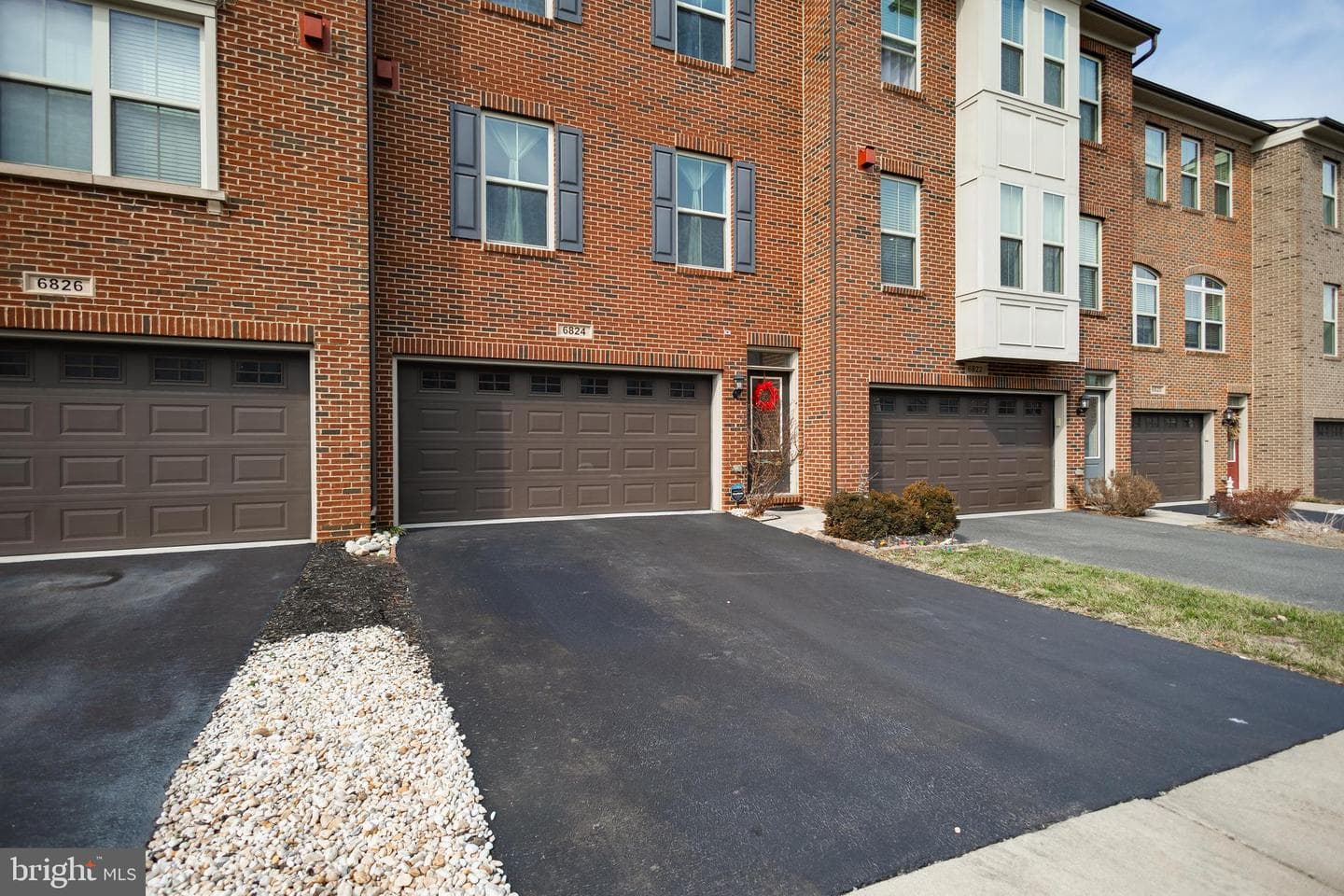 6824 William White Way photo 3