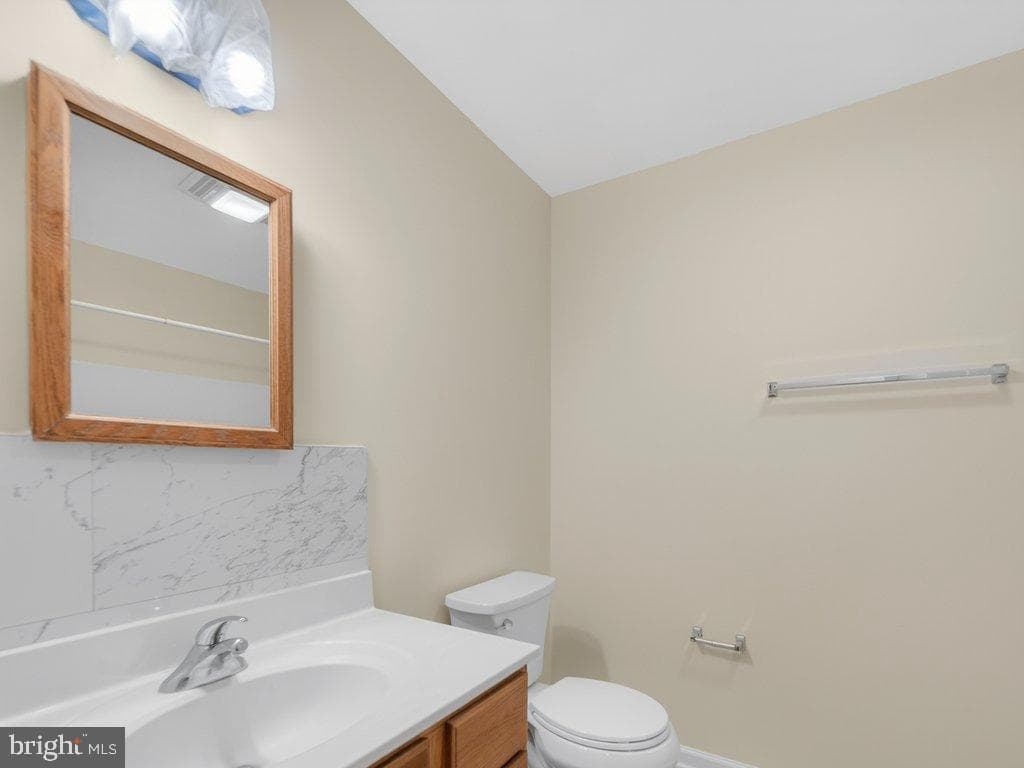 4047 White Haven Drive photo 32