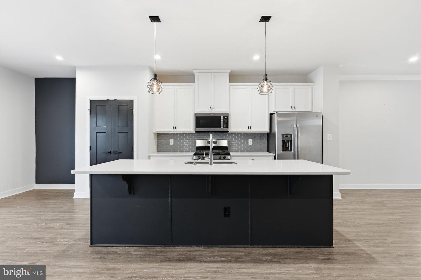 18091 Red Cedar Road photo 12