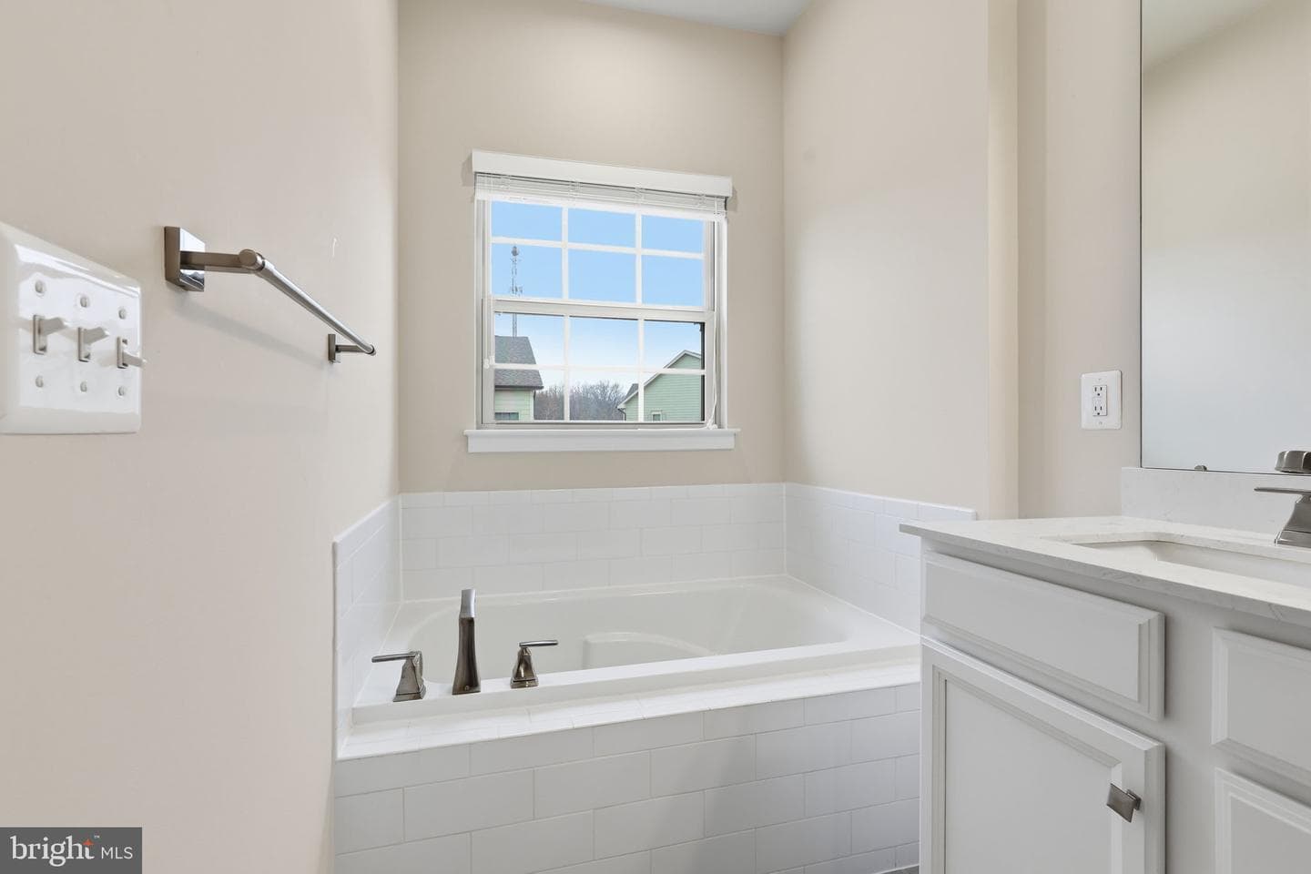 18091 Red Cedar Road photo 21