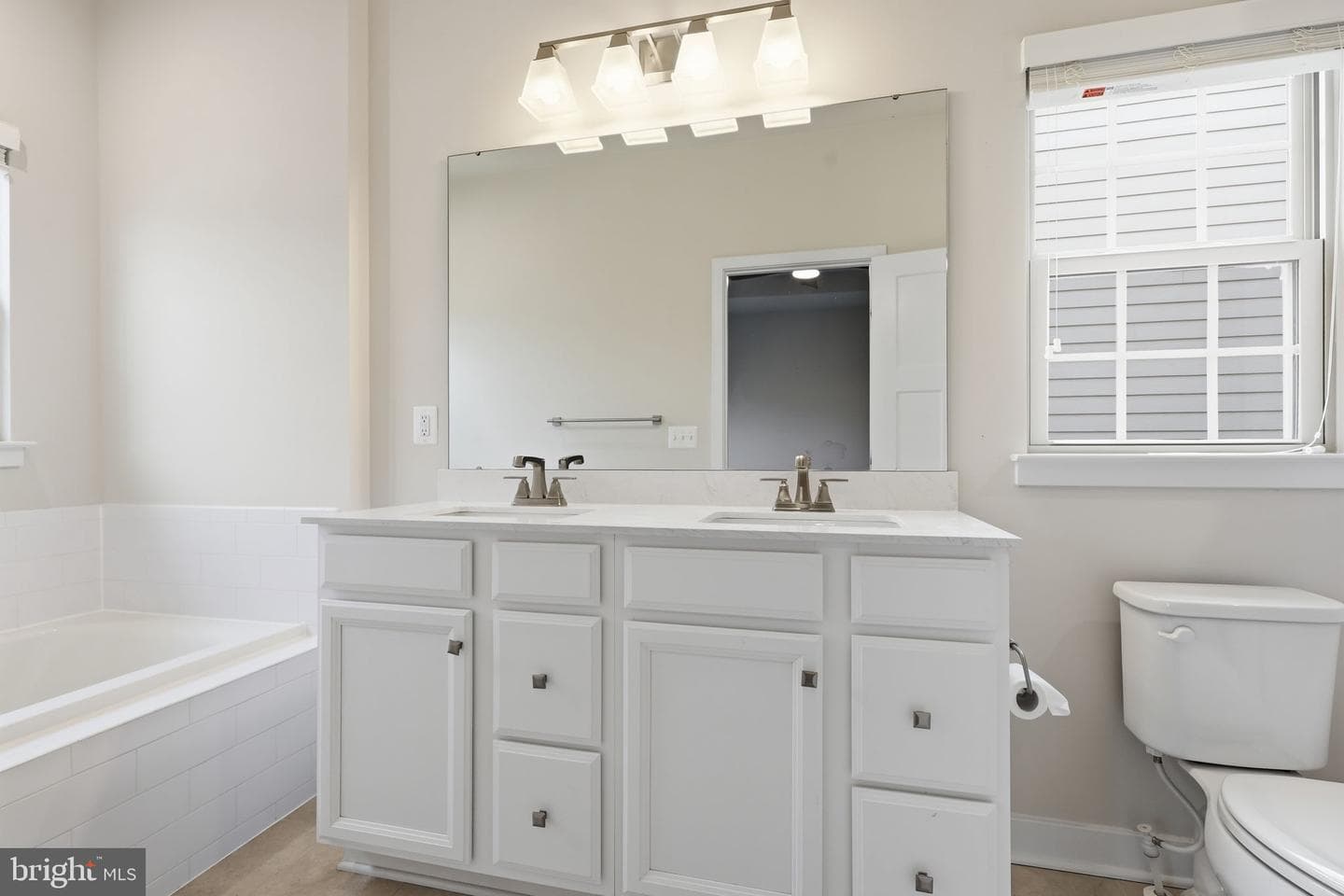 18091 Red Cedar Road photo 22