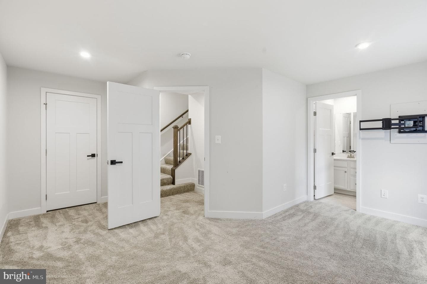 18091 Red Cedar Road photo 31