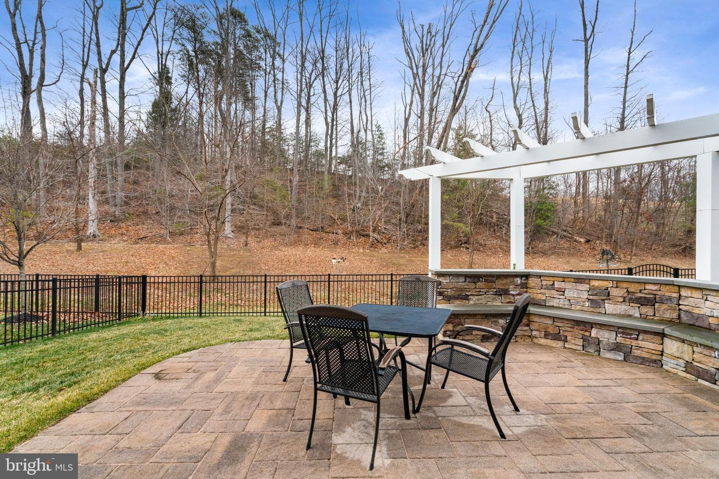 2493 Potomac River Boulevard photo 3