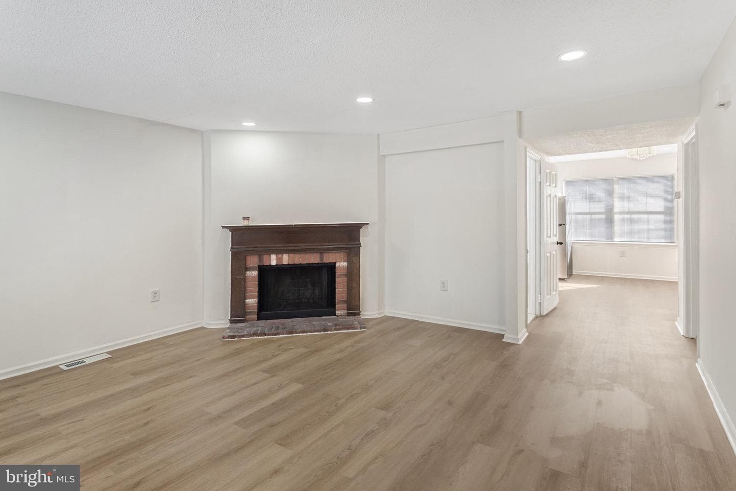 15370 Blacksmith Terrace photo 3