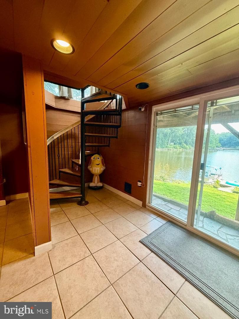 8389 Highview Street photo 17
