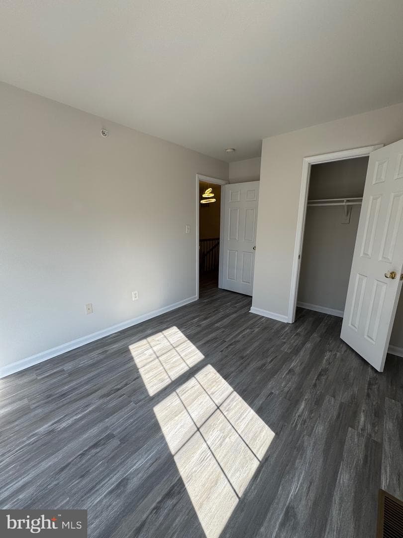 3982 Brussels Way photo 17