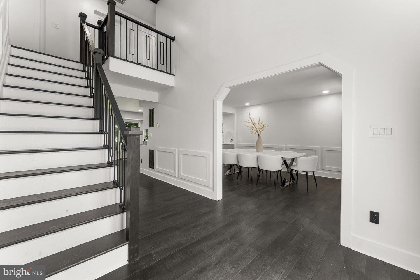 6658 Fox Den Road photo 10